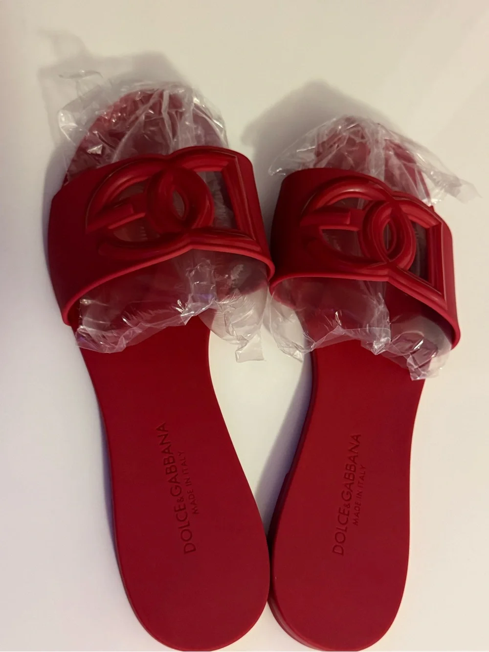 Dolce & Gabbana Red Rubber Logo Slide Sandals